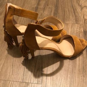 Vince Camuto cognac suede heels with tassel zipper size 10